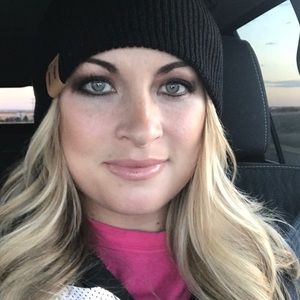 Meet your Posher, Kim